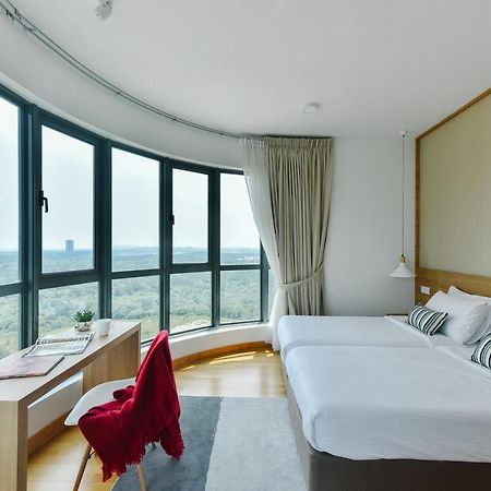 Teega Suites By Subhome Nusajaya  Exteriör bild