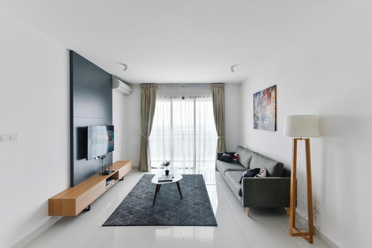 Teega Suites By Subhome Nusajaya  Exteriör bild
