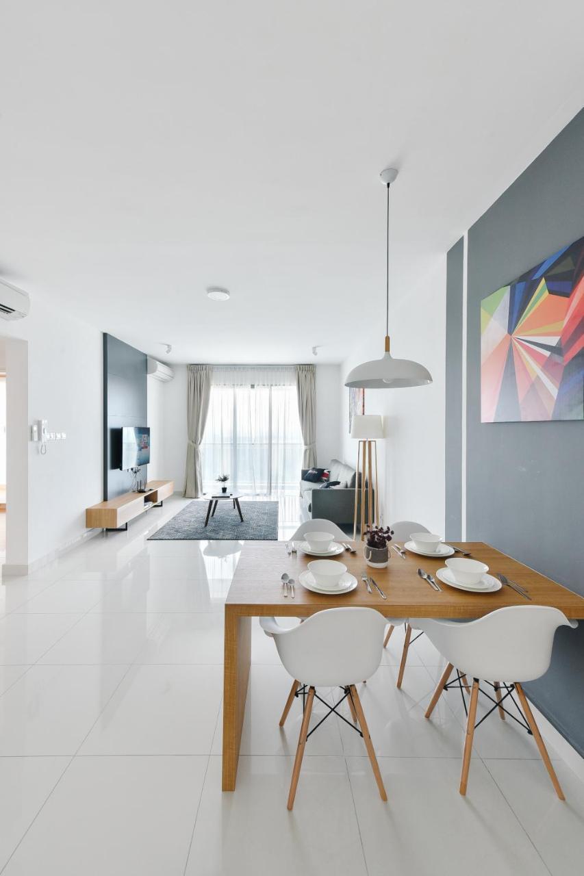 Teega Suites By Subhome Nusajaya  Exteriör bild