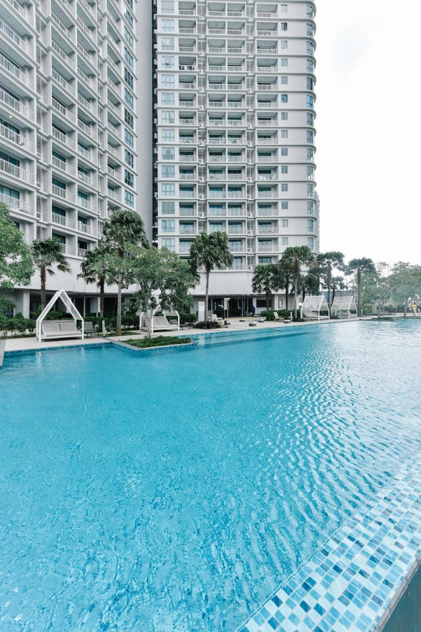 Teega Suites By Subhome Nusajaya  Exteriör bild