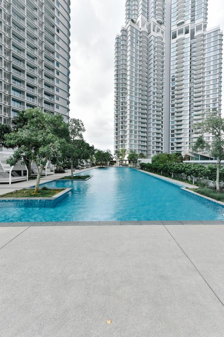 Teega Suites By Subhome Nusajaya  Exteriör bild