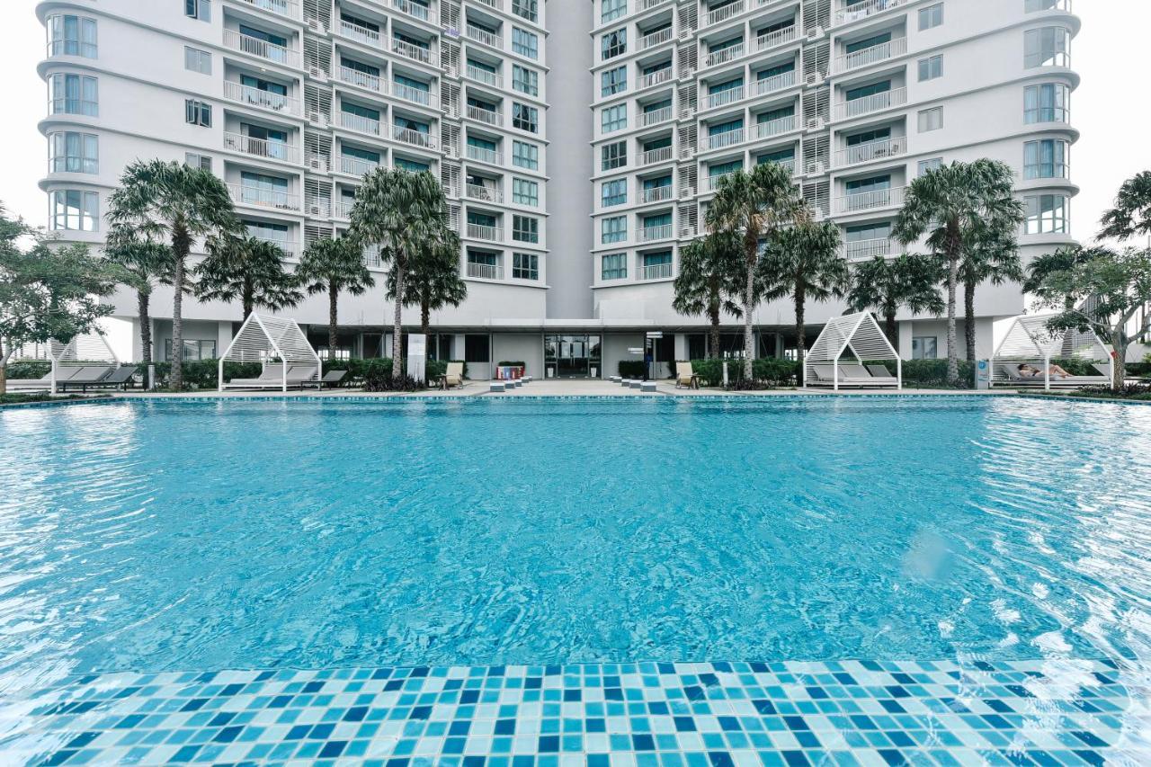 Teega Suites By Subhome Nusajaya  Exteriör bild